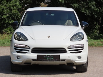 Used Porsche Cayenne 2013 for sale - 75563692: Photo
