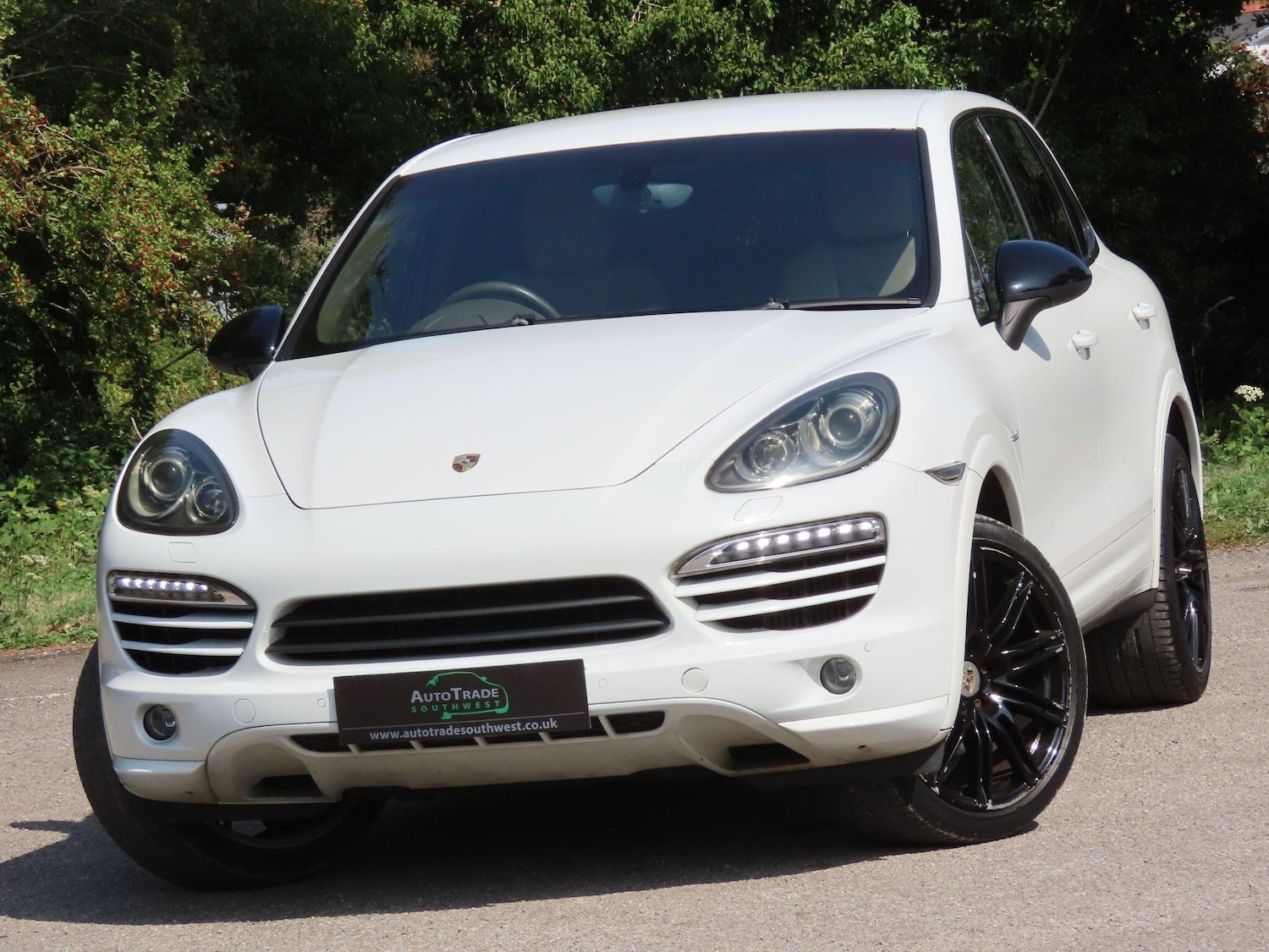 Used Porsche Cayenne 2013 for sale - 76994997: Photo 2