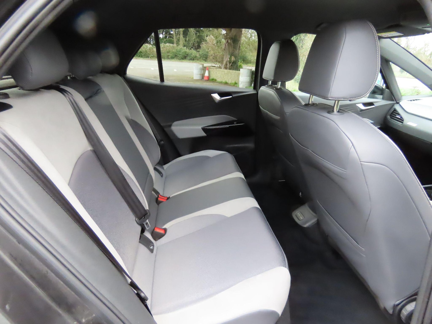 Used Volkswagen ID.3 2020 for sale - 76913505: Photo 9