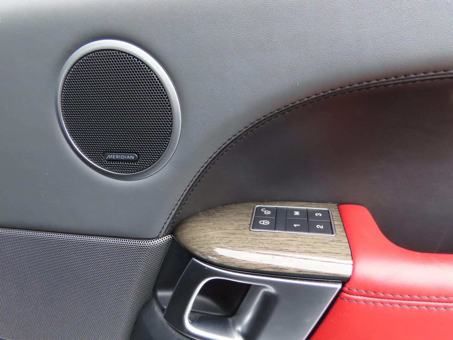 Used Land Rover Range Rover Sport 2016 for sale - 76423495: Photo 17