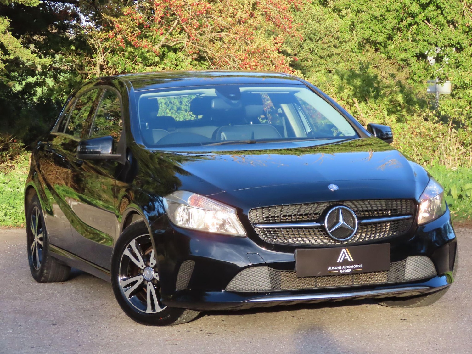Used Mercedes-Benz A-Class 2015 for sale - 76189159: Photo 3