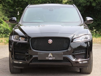 Used Jaguar F-Pace 2018 for sale - 79311263: Photo