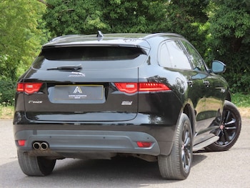 Used Jaguar F-Pace 2018 for sale - 79311263: Photo
