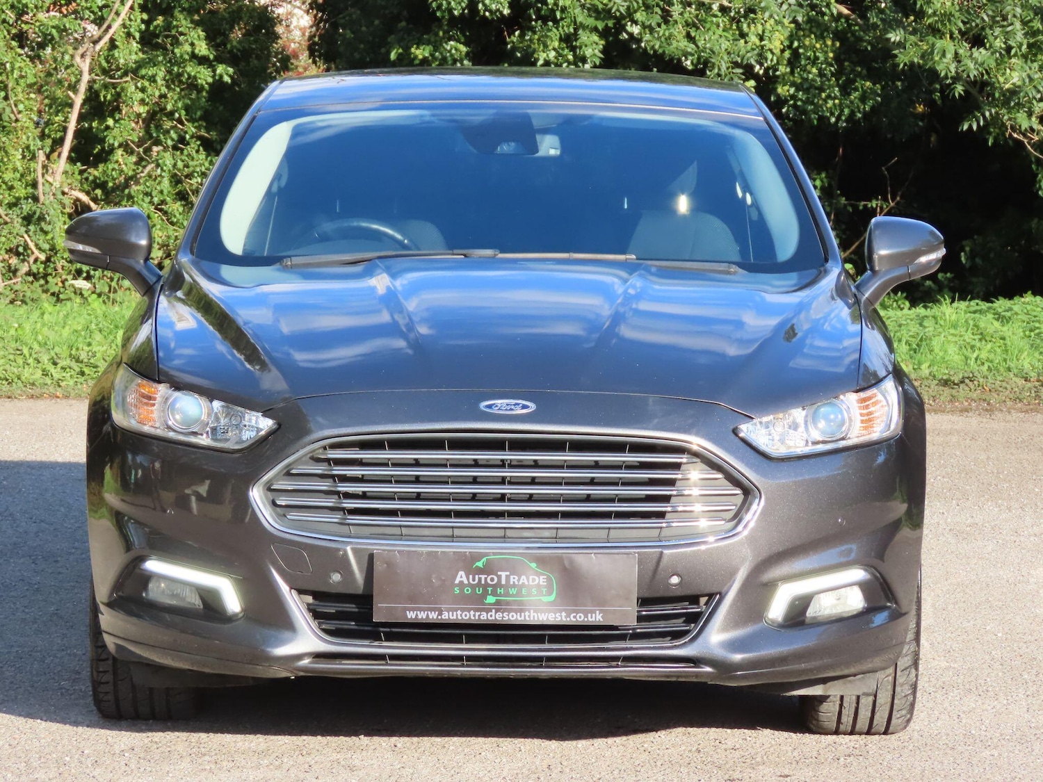 Used Ford Mondeo 2017 for sale - 76060720: Photo 2