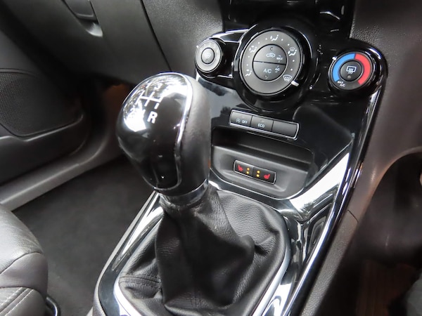Used Ford Fiesta 2016 for sale - 71090342: Photo 11