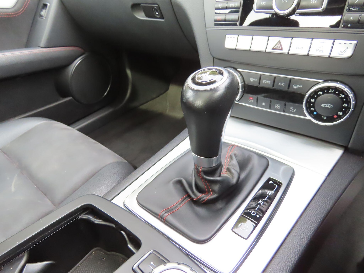Used Mercedes-Benz C-Class 2013 for sale - 76109467: Photo 12