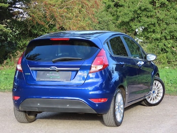Used Ford Fiesta 2014 for sale - 76121791: Photo