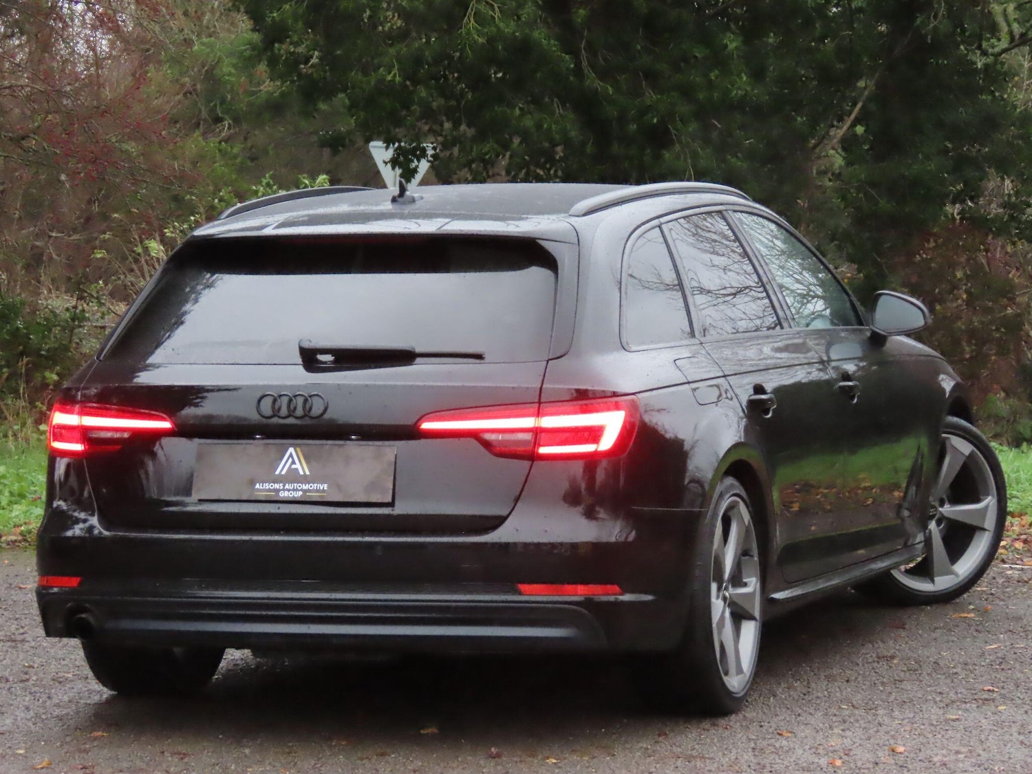 Used Audi A4 2018 for sale - 76855703: Photo 4