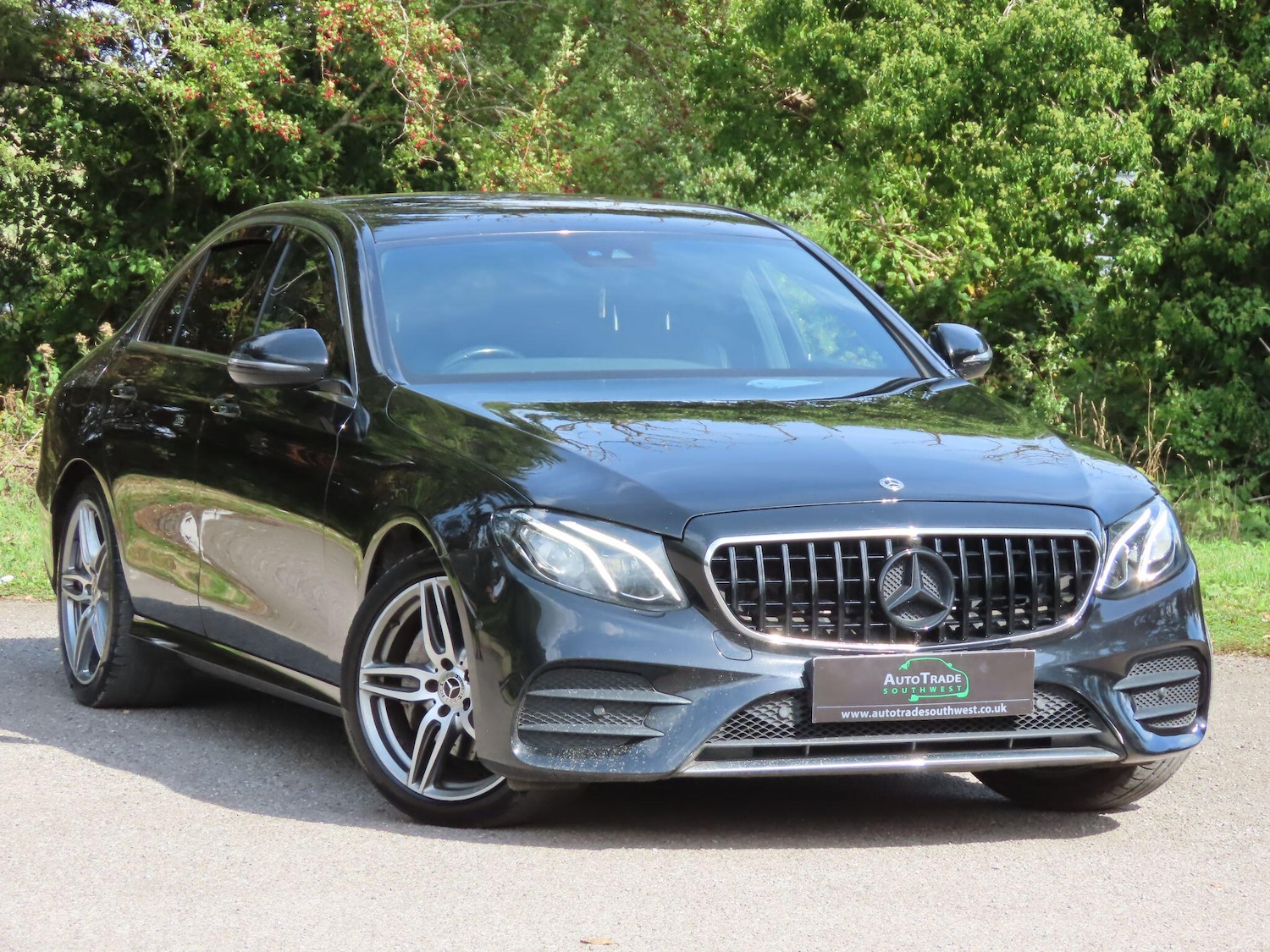 Used Mercedes-Benz E Class for sale - 78057786: Photo 3