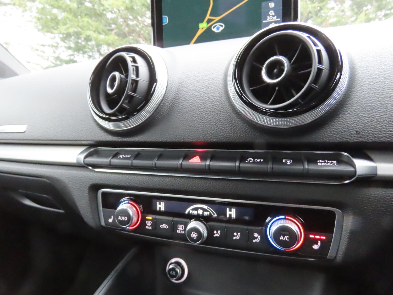 Used Audi A3 2016 for sale - 77624900: Photo 12