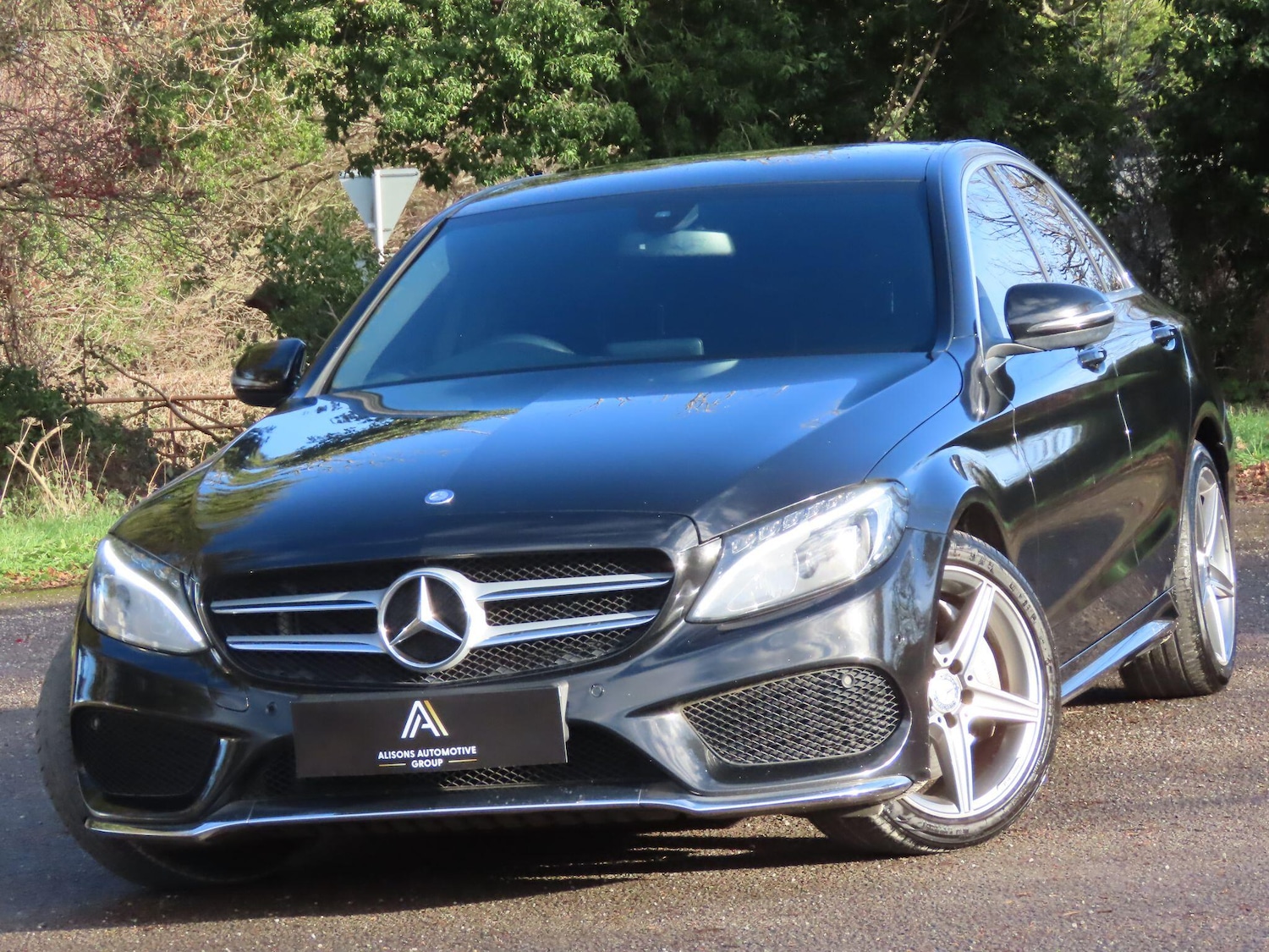 Used Mercedes-Benz C Class 2015 for sale - 77131196: Photo 2