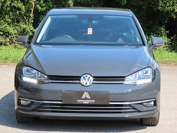 Used Volkswagen Golf 2019 for sale - 78728140: Photo