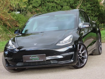 Tesla - Model 3