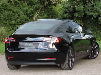 Used Tesla Model 3 2019 for sale - 76059787: Photo 4