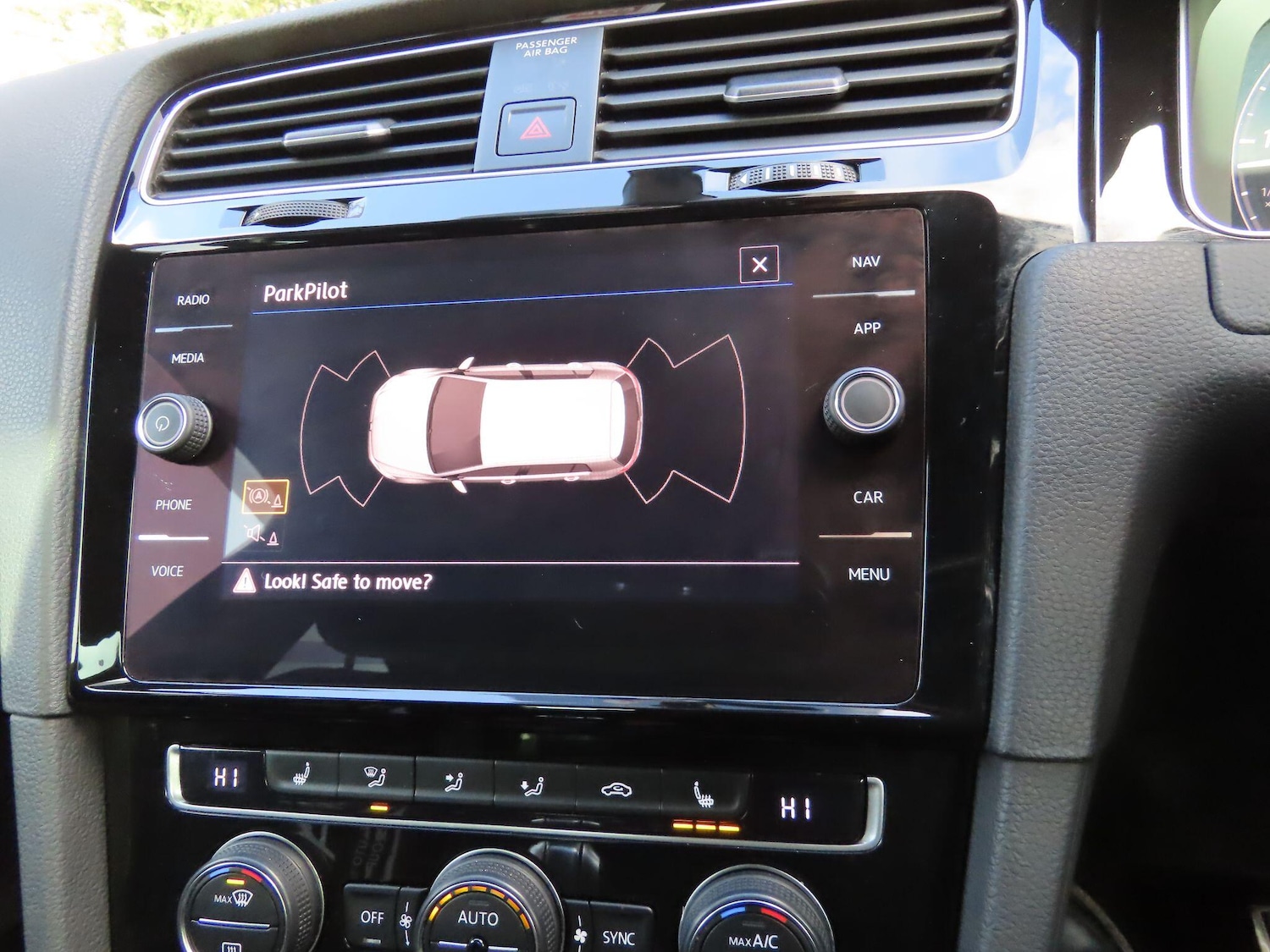 Used Volkswagen Golf 2018 for sale - 77203136: Photo 12