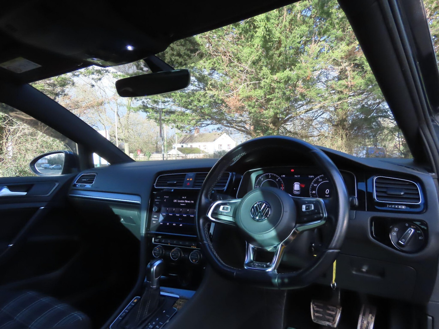 Used Volkswagen Golf 2018 for sale - 77203136: Photo 8