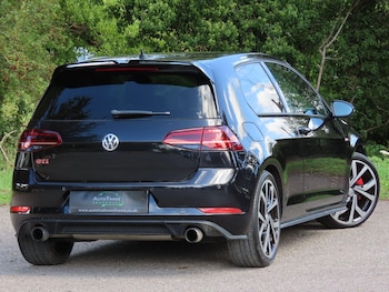 Used Volkswagen Golf 2017 for sale - 75905222: Photo