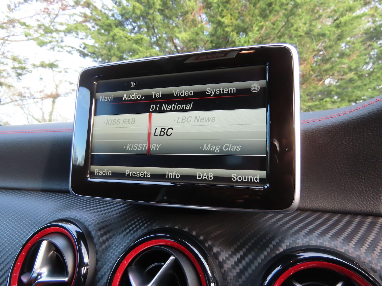 Used Mercedes-Benz A-Class 2015 for sale - 76964736: Photo 11