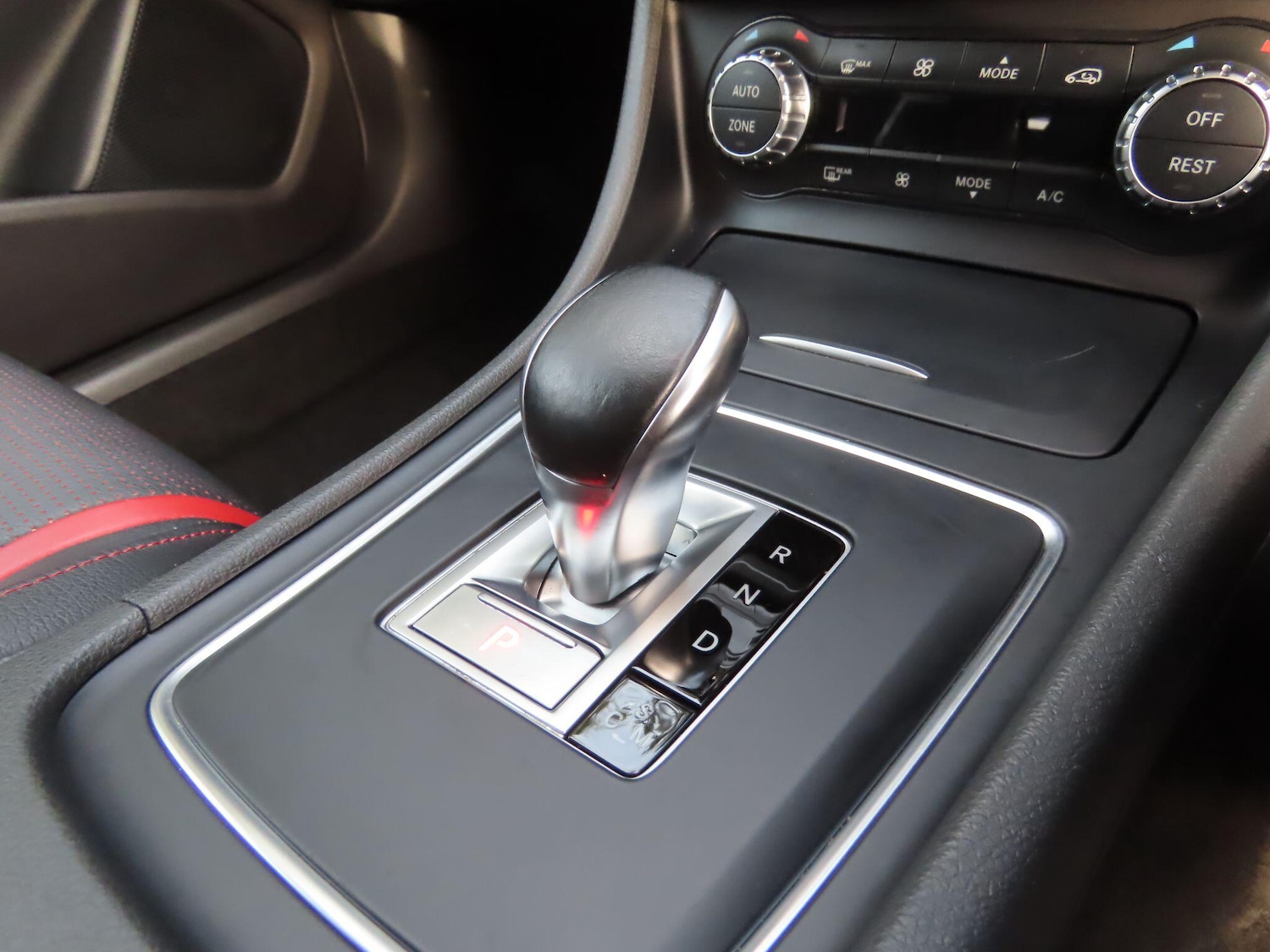 Used Mercedes-Benz A-Class 2015 for sale - 76964736: Photo 14