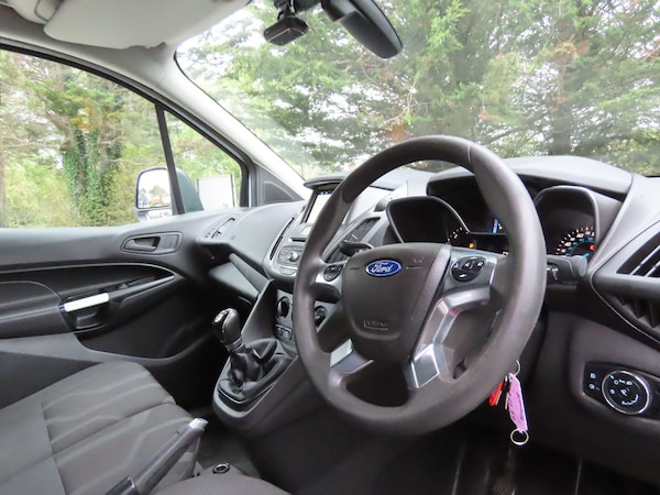 Used Ford Transit Connect 2017 for sale - 76270021: Photo 9