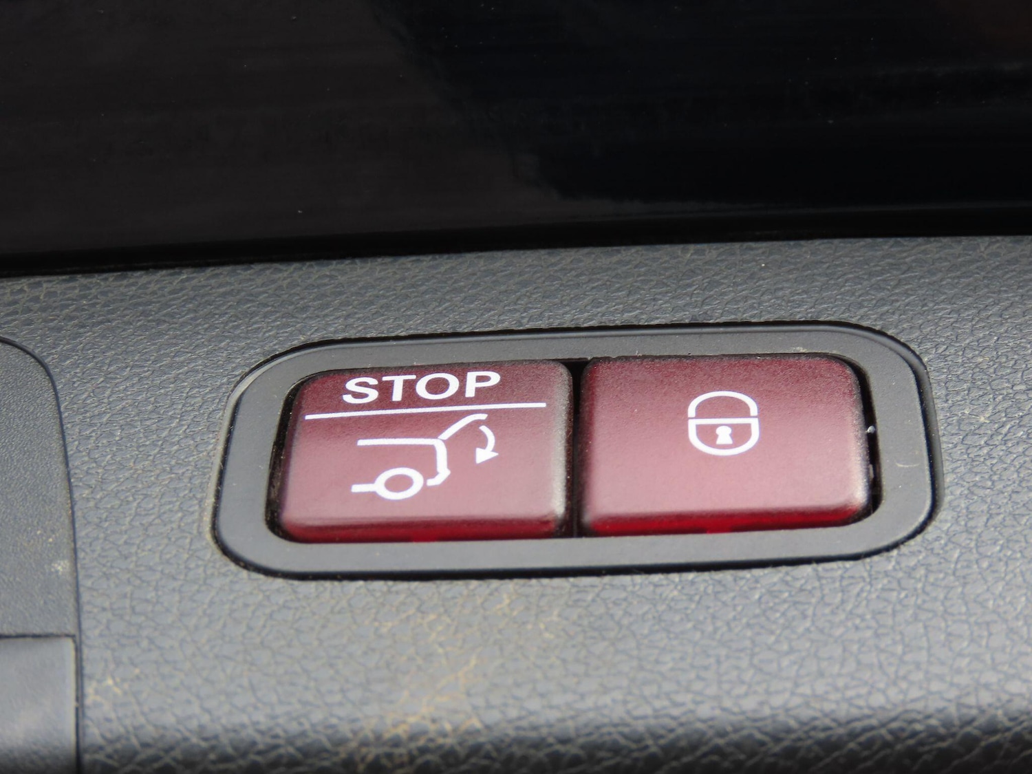 Used Mercedes-Benz E Class 2017 for sale - 77670481: Photo 8