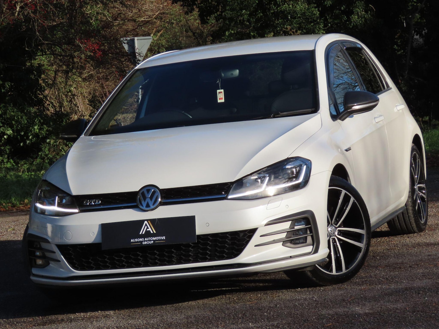 Used Volkswagen Golf for sale - 76700778: Photo 2