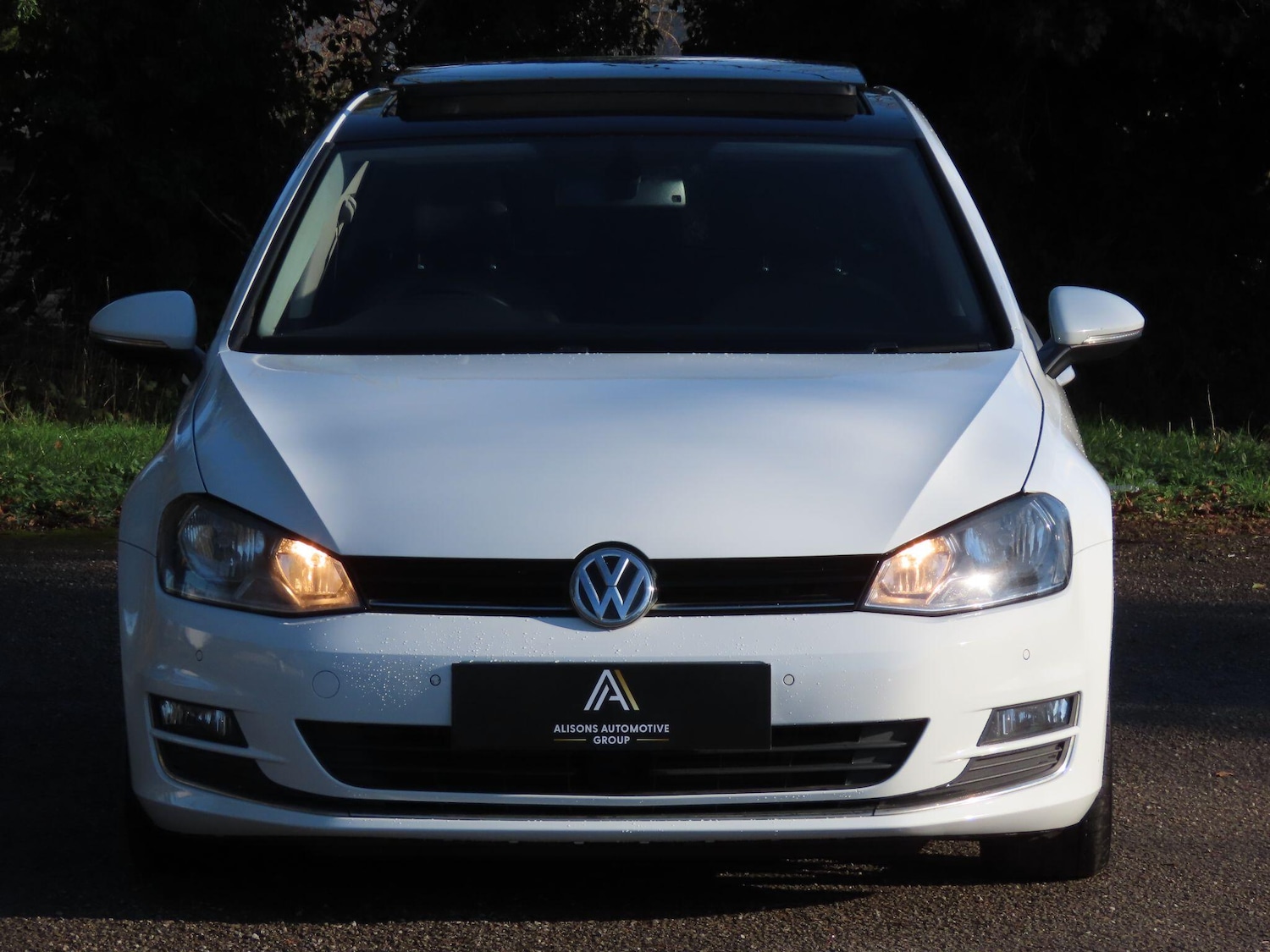 Used Volkswagen Golf 2016 for sale - 77441179: Photo 2