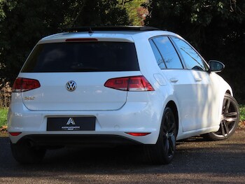 Used Volkswagen Golf 2016 for sale - 77441179: Photo