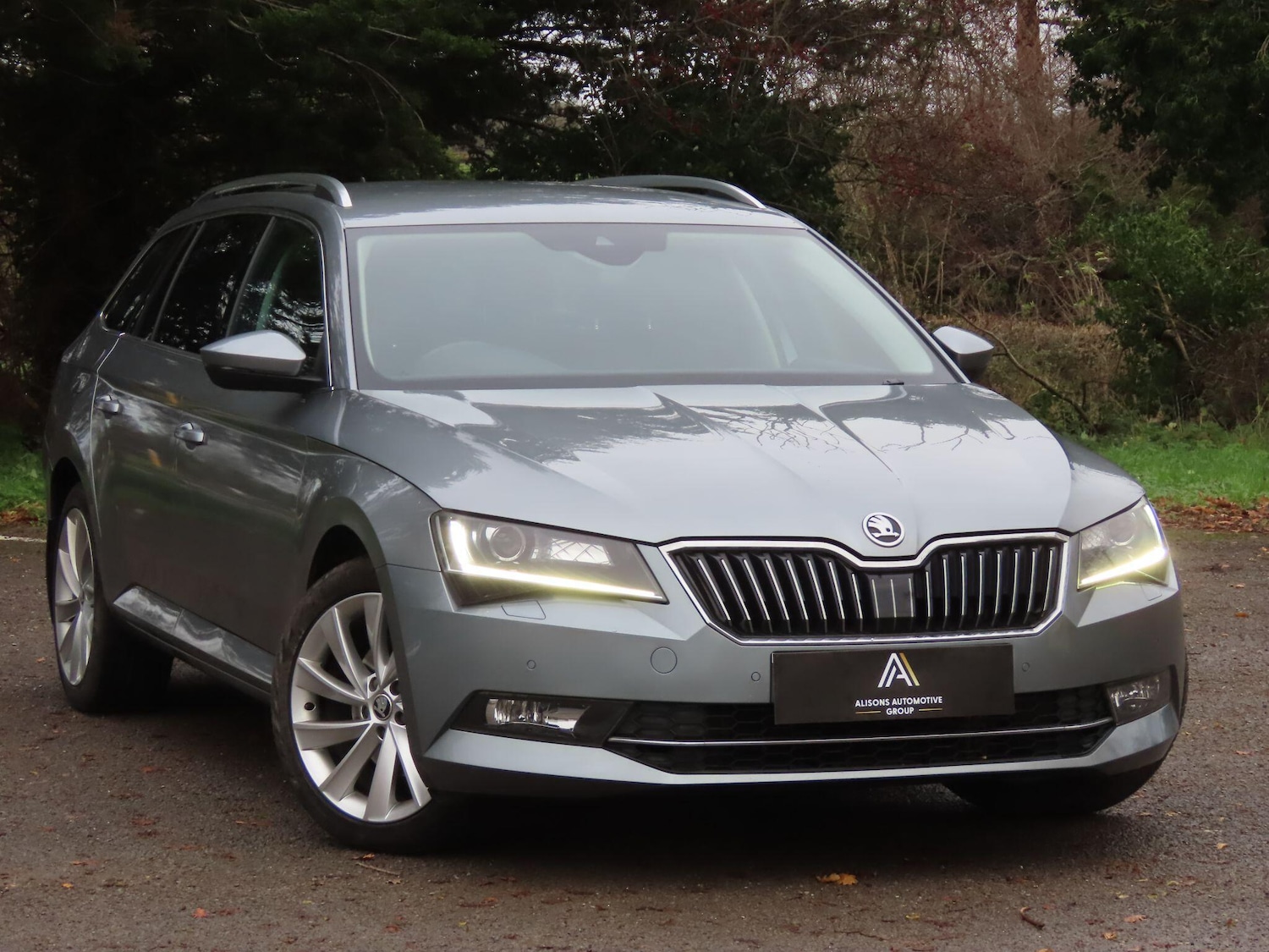 Used Skoda Superb 2019 for sale - 76887083: Photo 4