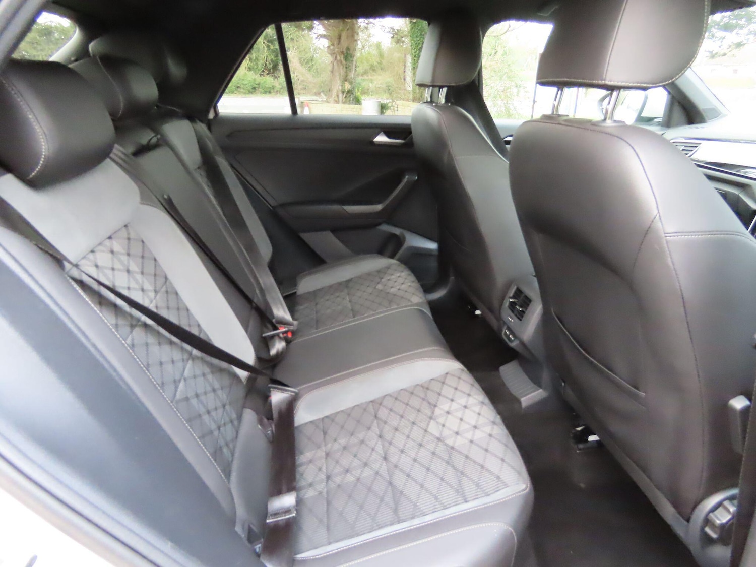 Used Volkswagen T-Roc 2022 for sale - 77497387: Photo 10