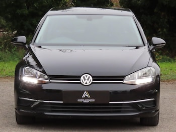 Used Volkswagen Golf 2018 for sale - 77799320: Photo