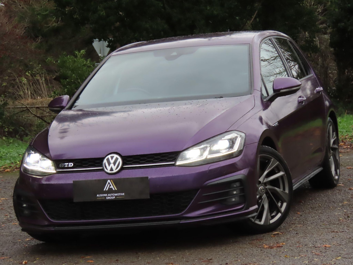 Used Volkswagen Golf 2019 for sale - 76855702: Photo 1