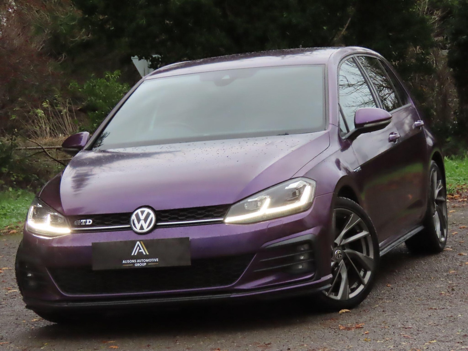 Used Volkswagen Golf 2019 for sale - 76855702: Photo 2