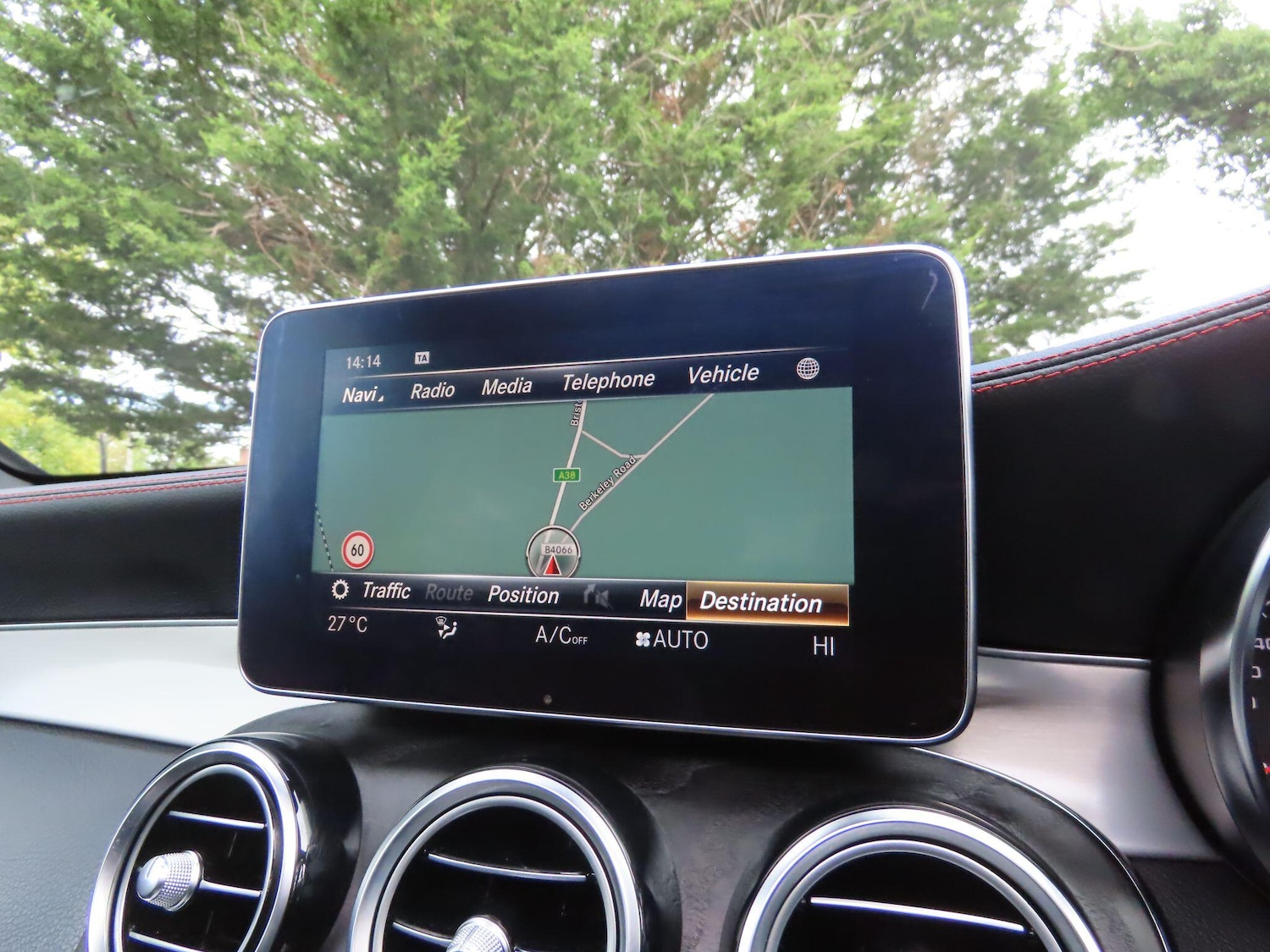 Used Mercedes-Benz GLC 2019 for sale - 76336106: Photo 12