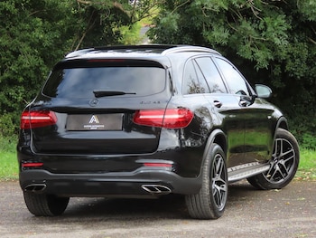Used Mercedes-Benz GLC 2019 for sale - 76336106: Photo