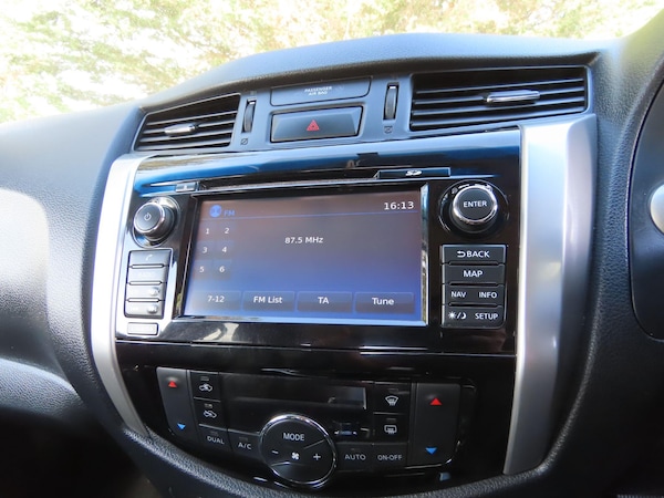 Used Nissan Navara 2016 for sale - 75707437: Photo 11