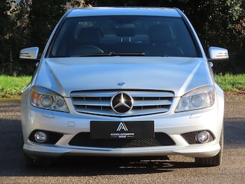 Used Mercedes-Benz C Class 2010 for sale - 77440655: Photo