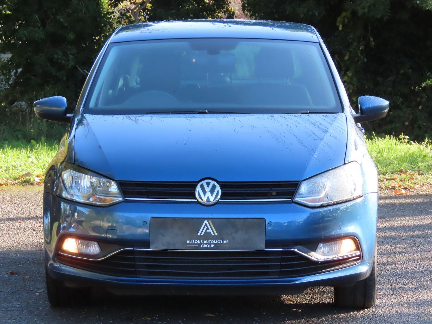 Used Volkswagen Polo 2017 for sale - 76377661: Photo 2