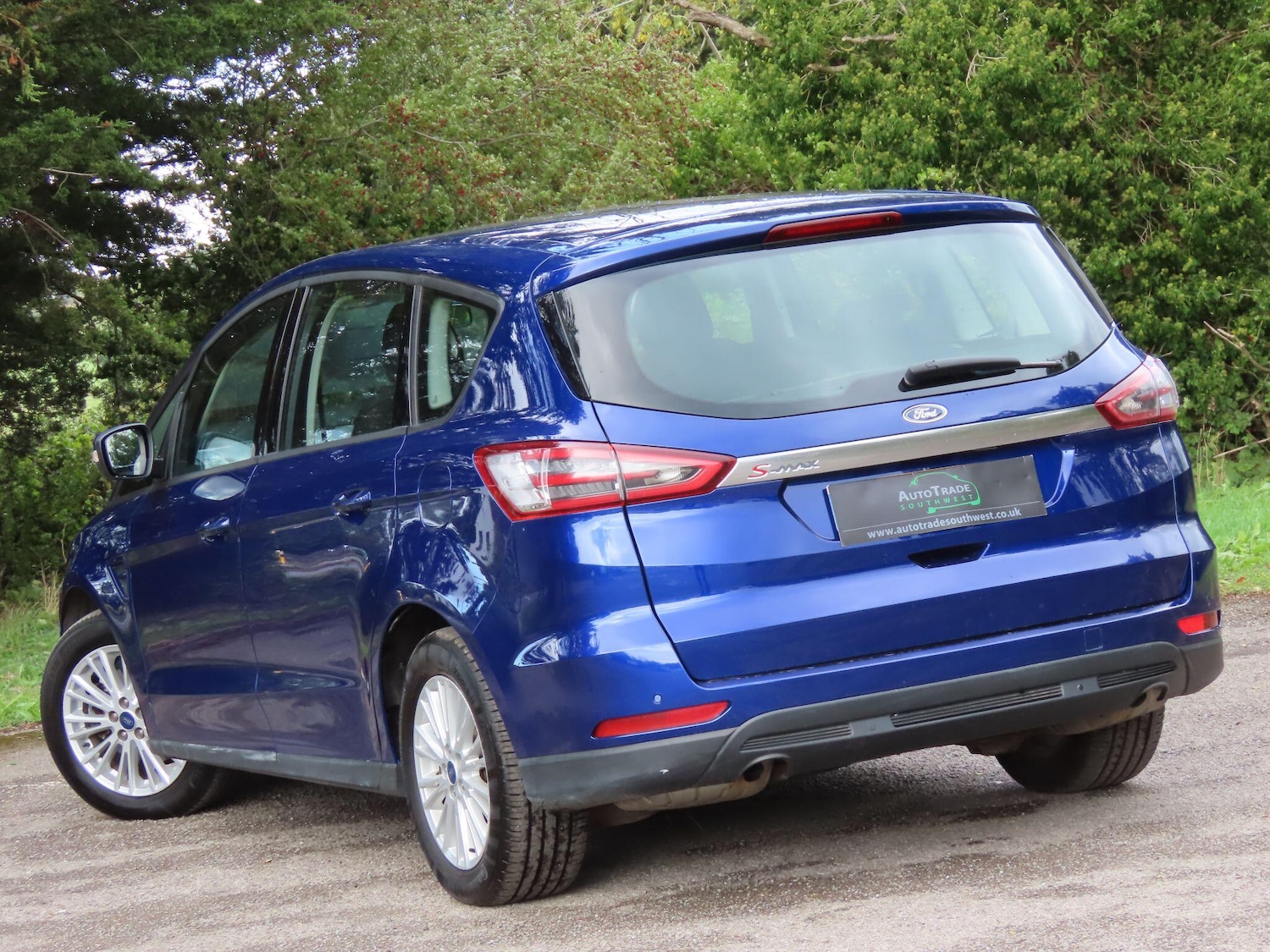 Used Ford S-Max 2017 for sale - 76988456: Photo 6