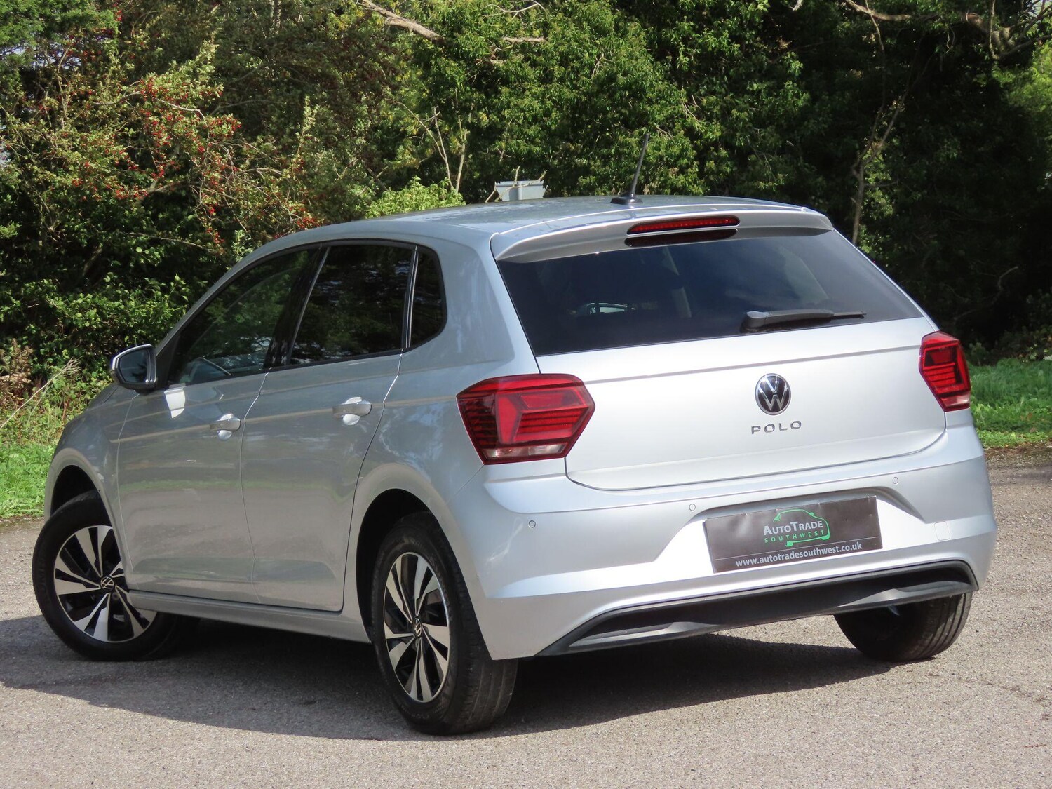 Used Volkswagen Polo 2020 for sale - 76021176: Photo 6
