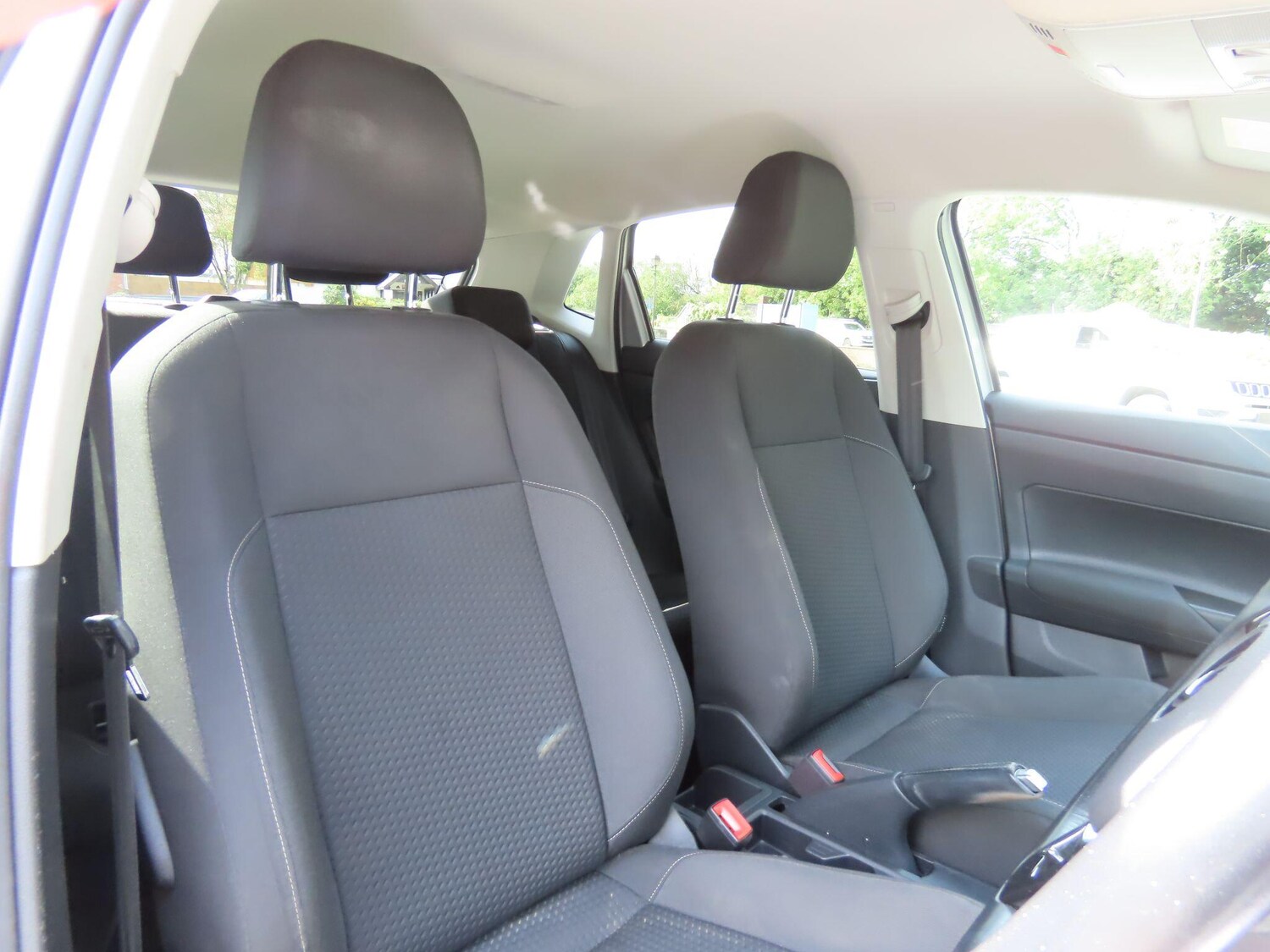 Used Volkswagen Polo 2020 for sale - 76021176: Photo 8