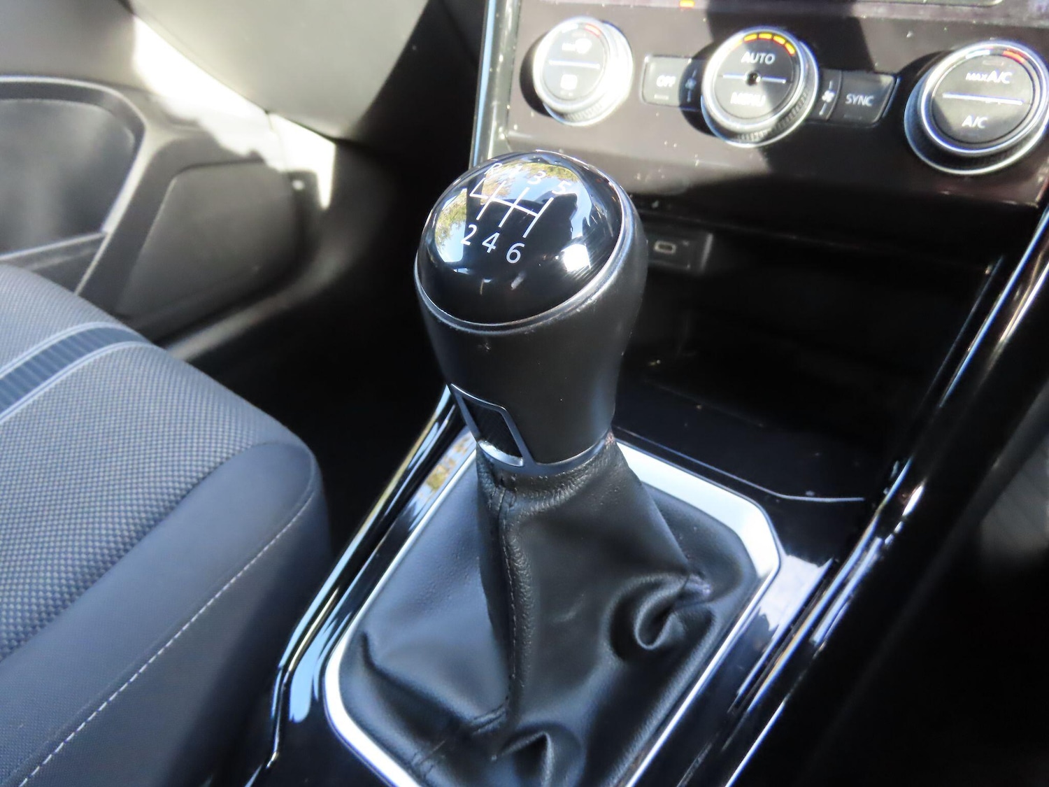 Used Volkswagen T-Roc 2021 for sale - 77439704: Photo 13