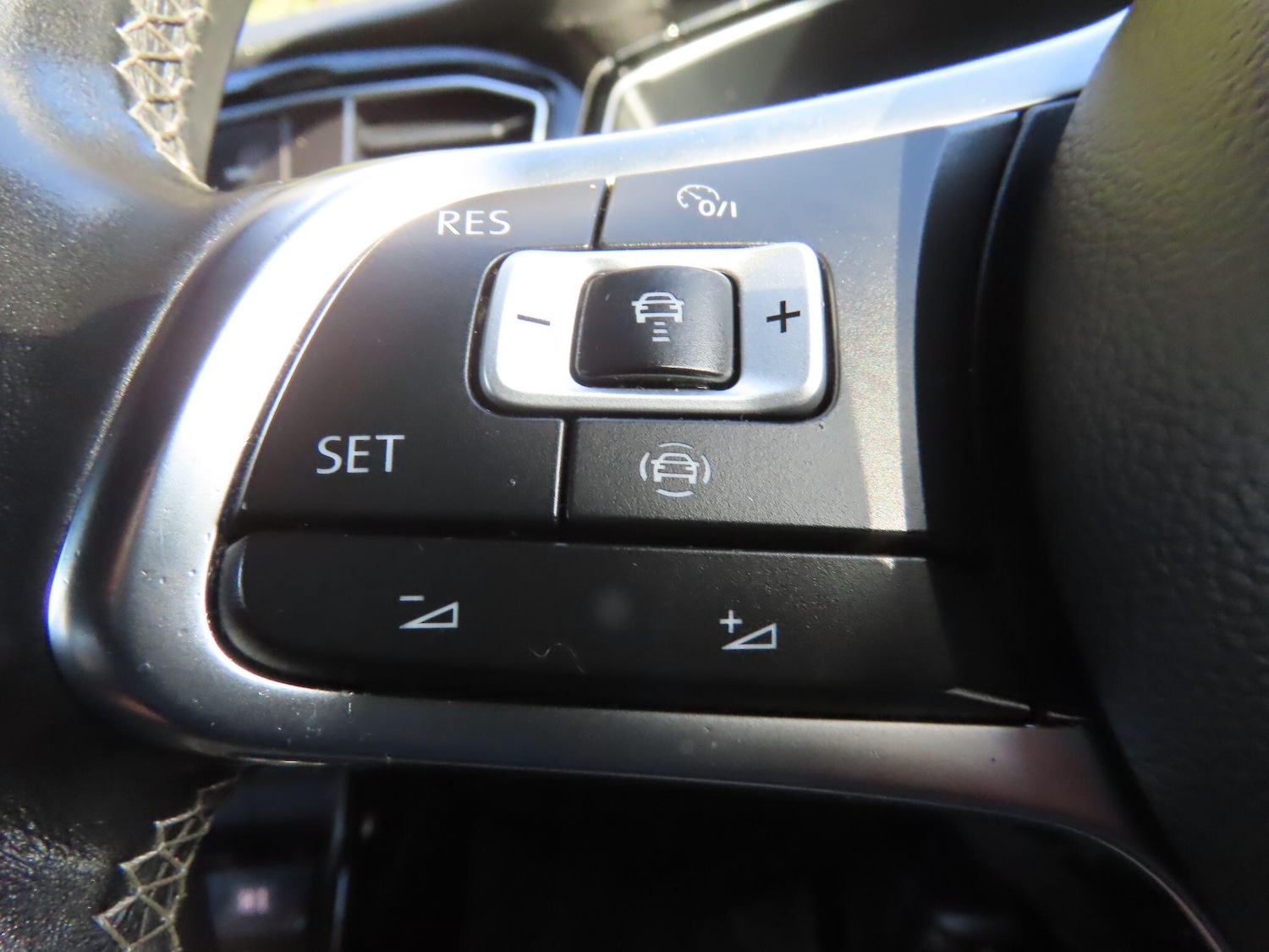 Used Volkswagen T-Roc 2021 for sale - 77439704: Photo 14