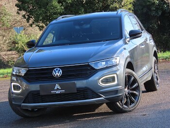 Used Volkswagen T-Roc 2021 for sale - 77439704: Photo