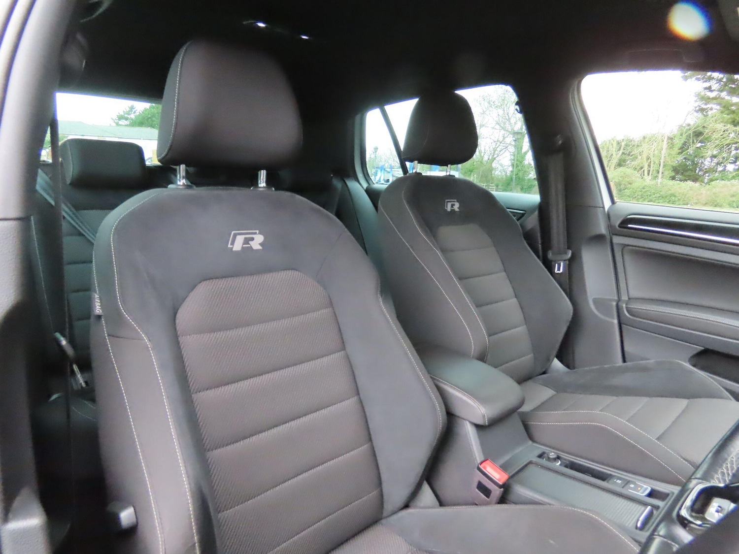 Used Volkswagen Golf 2018 for sale - 77495978: Photo 9