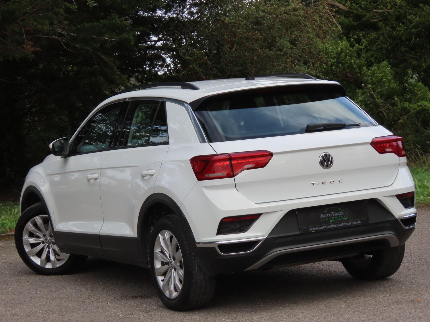 Used Volkswagen T-Roc 2020 for sale - 75977389: Photo 6