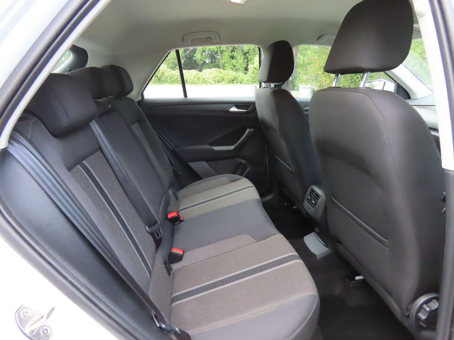 Used Volkswagen T-Roc 2020 for sale - 75977389: Photo 9