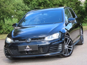 Used Volkswagen Golf 2015 for sale - 78809799: Photo