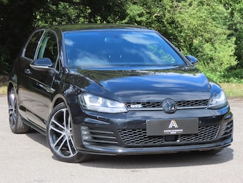 Used Volkswagen Golf 2015 for sale - 78809799: Photo