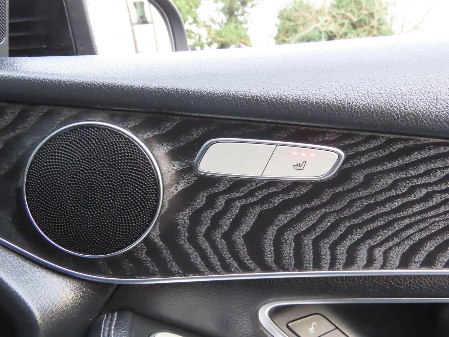 Used Mercedes-Benz GLC for sale - 77021322: Photo 14